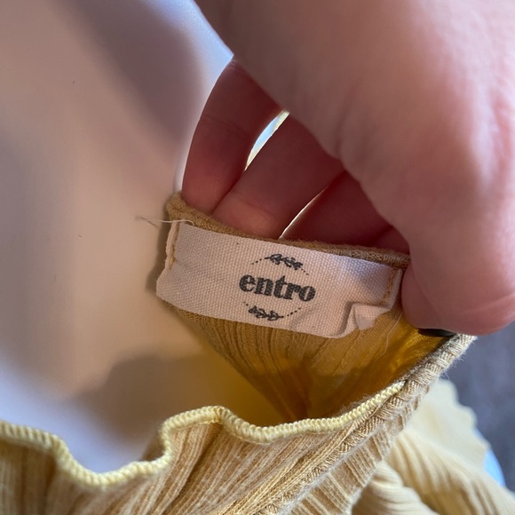 Entro Mustard Ruffled Tank Top - Picture 5 of 6